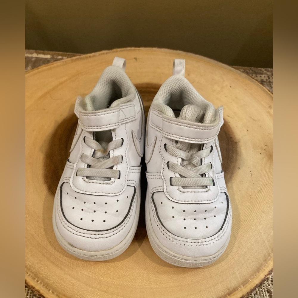 Nike Court Borough Low 2 Trainers Unisex Kids White‎ Size US 7C